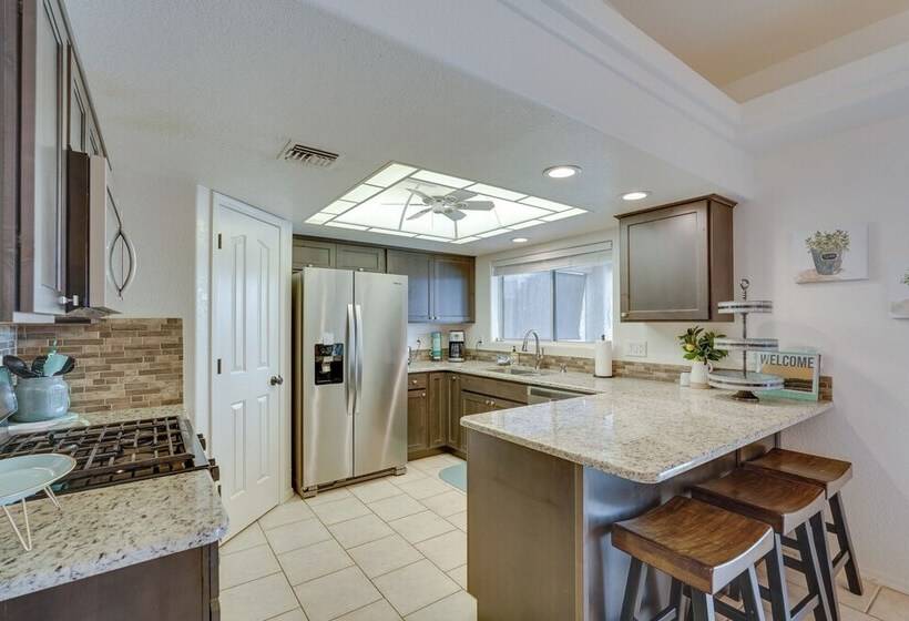 Havasu Home W/ Private Pool Near London Bridge