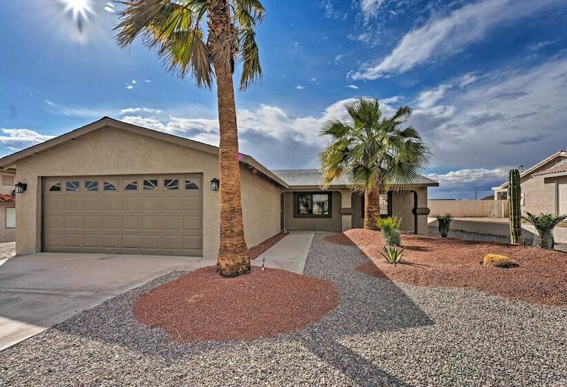Lake Havasu City Retreat W/ Mtn Views & Patio!