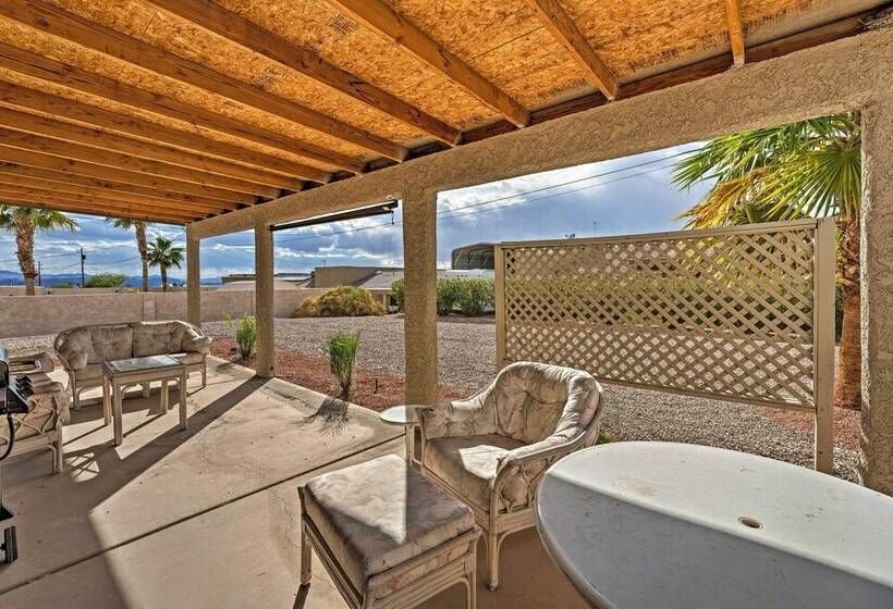 Lake Havasu City Retreat W/ Mtn Views & Patio!