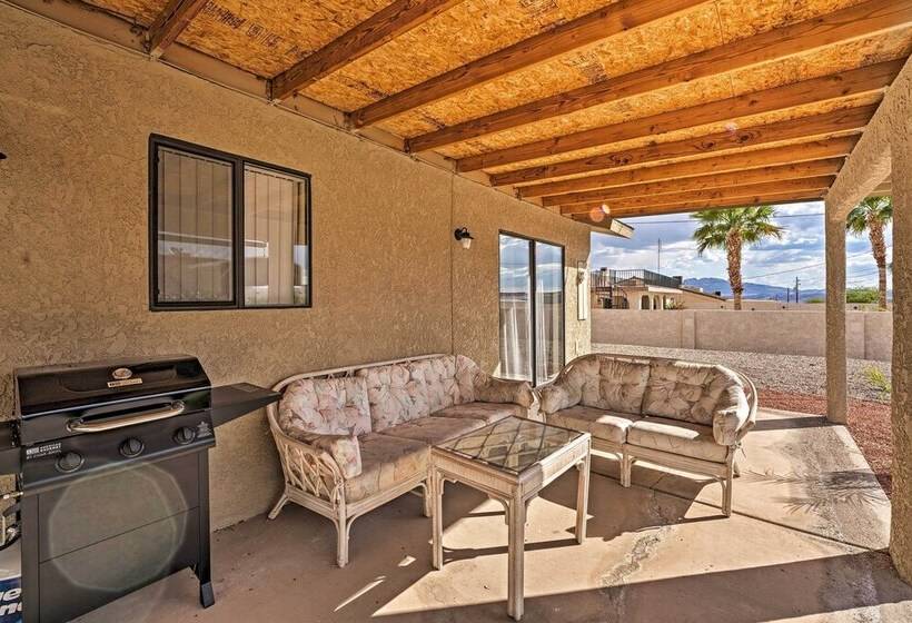 Lake Havasu City Retreat W/ Mtn Views & Patio!