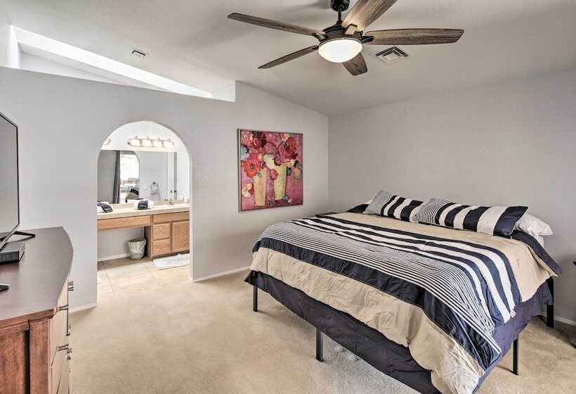 Lake Havasu Home   2 Mi From Main Launch Ramp!