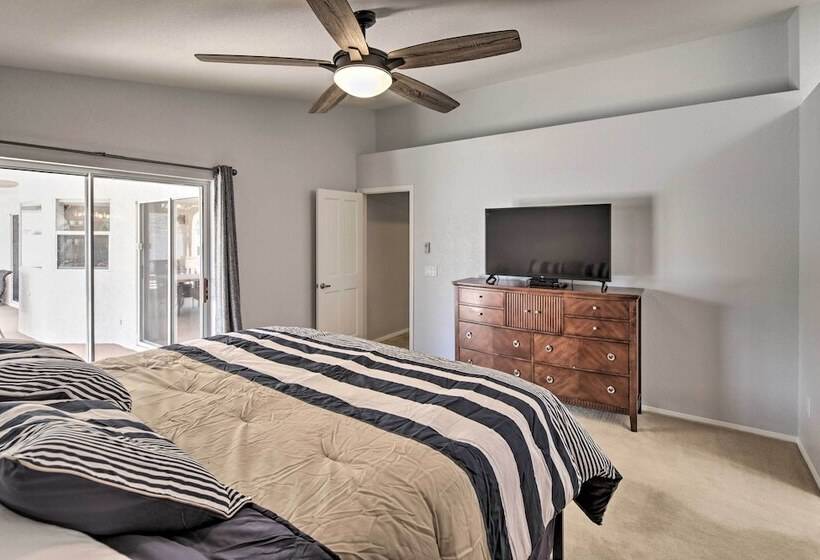 Lake Havasu Home   2 Mi From Main Launch Ramp!