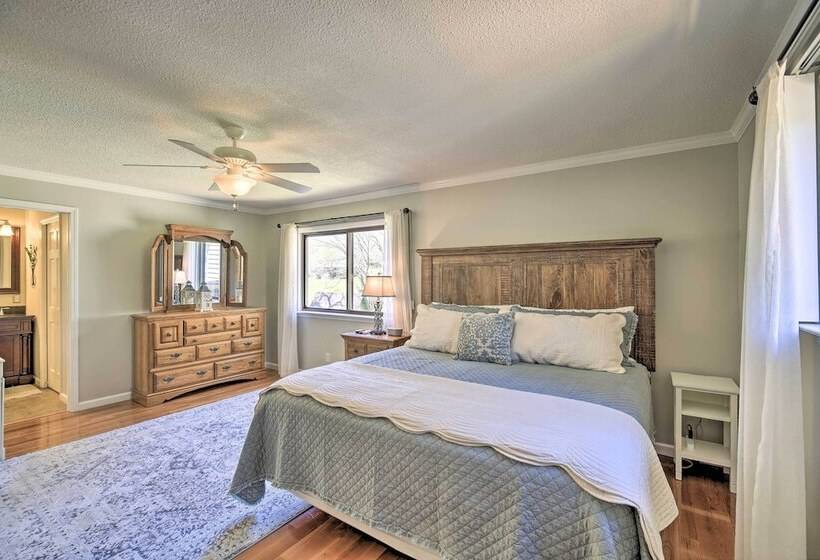 Lake House Haven: Fire Pit, Boat Dock + More!