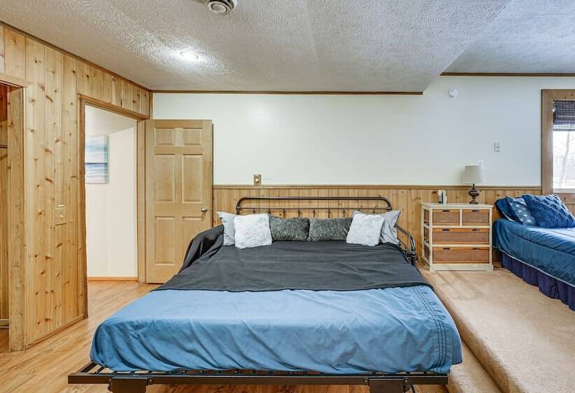 Lakefront Brohman Retreat W/ Dock & Fire Pit!