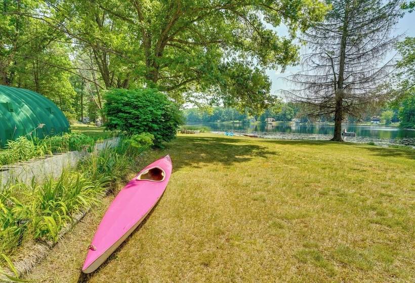 Lakefront Brohman Retreat W/ Dock & Fire Pit!