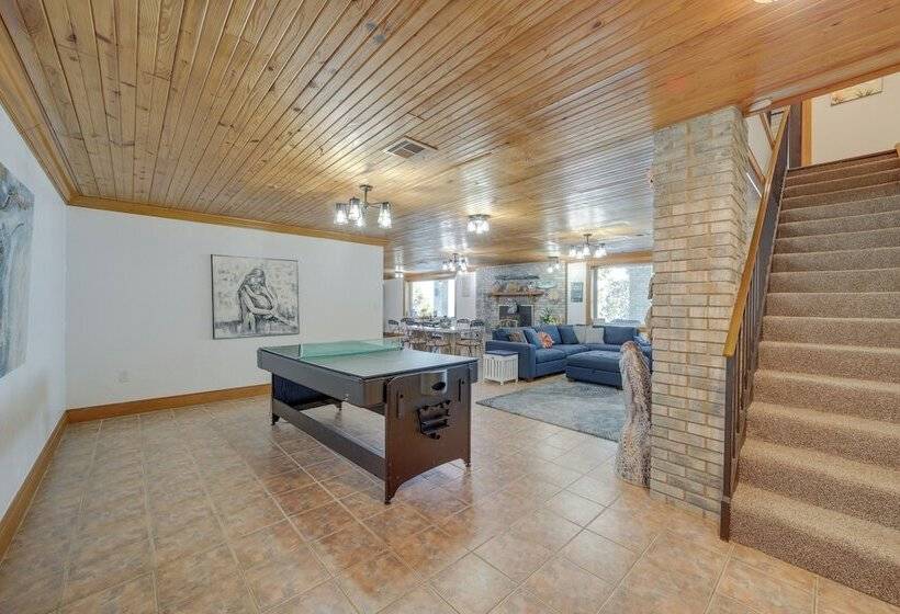 Lakefront Eufaula Escape W/ Dock + Private Beach!