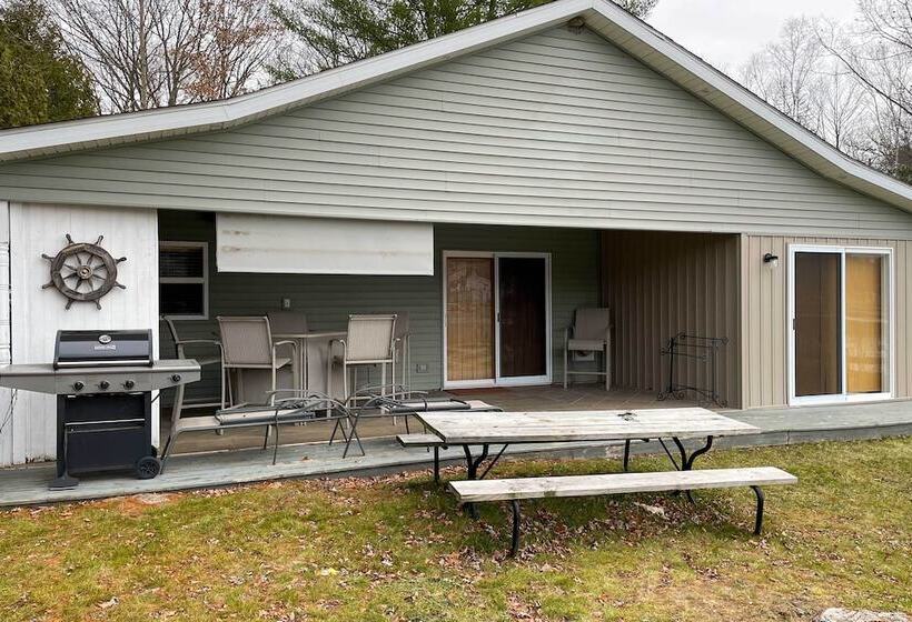 Lakefront Mecosta Cottage: Dock, Beach Access