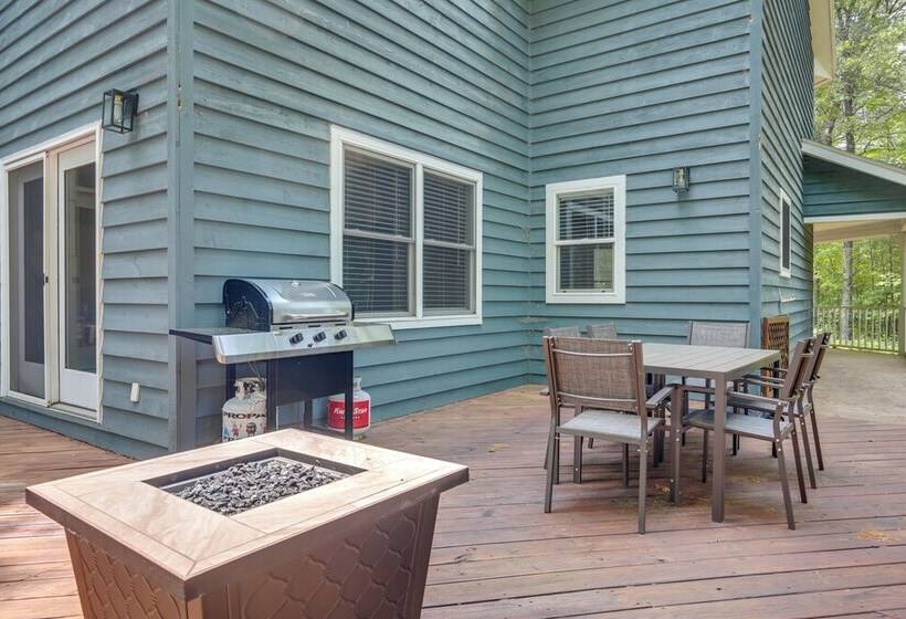 Lakefront Minocqua Getaway: Dock, Game Room!
