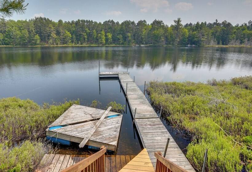Lakefront Minocqua Getaway: Dock, Game Room!
