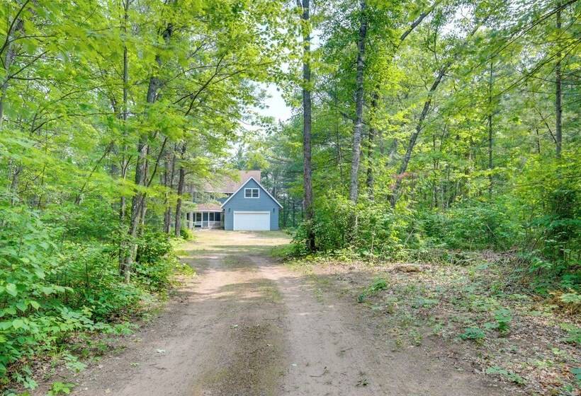 Lakefront Minocqua Getaway: Dock, Game Room!