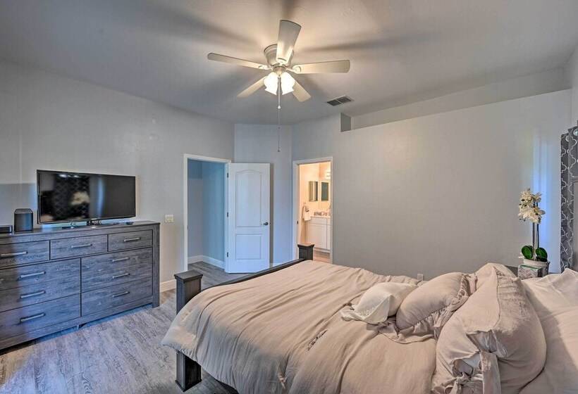 Lely Resort Home W/ Lanai   1 Mi To Golf Course!