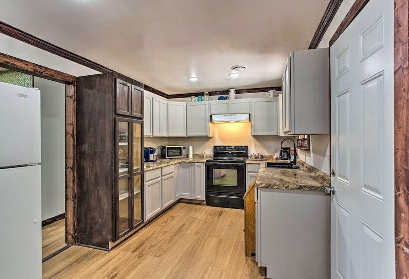 Lovely  Anna Fink House  W/ Patio & Fire Pit