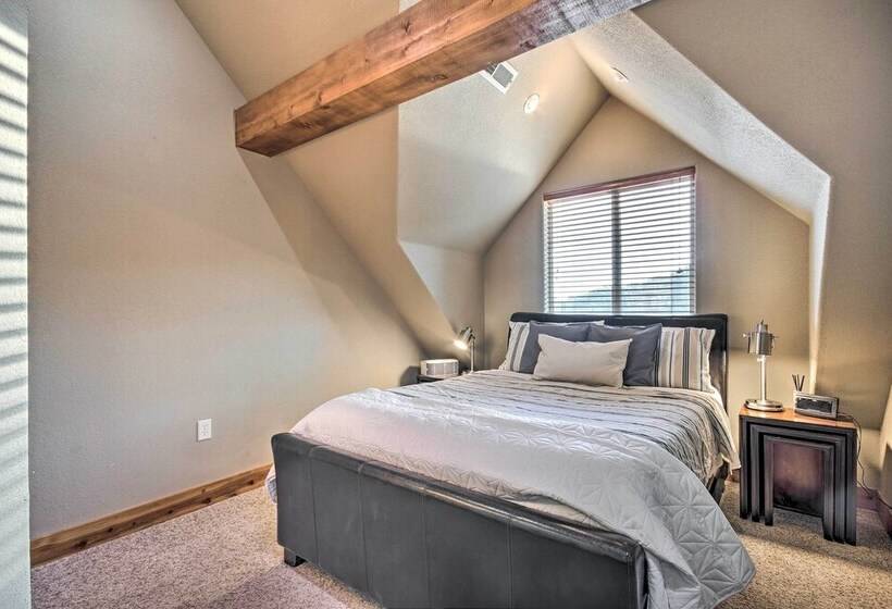 Lovely Garfield Cabin W/ Direct Beaver Lake Access