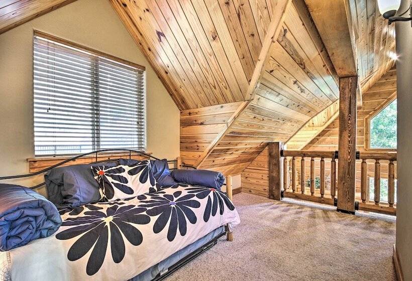 Lovely Garfield Cabin W/ Direct Beaver Lake Access