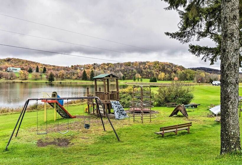 Lovely Terra Alta Cabin < 1 Mi To Alpine Lake