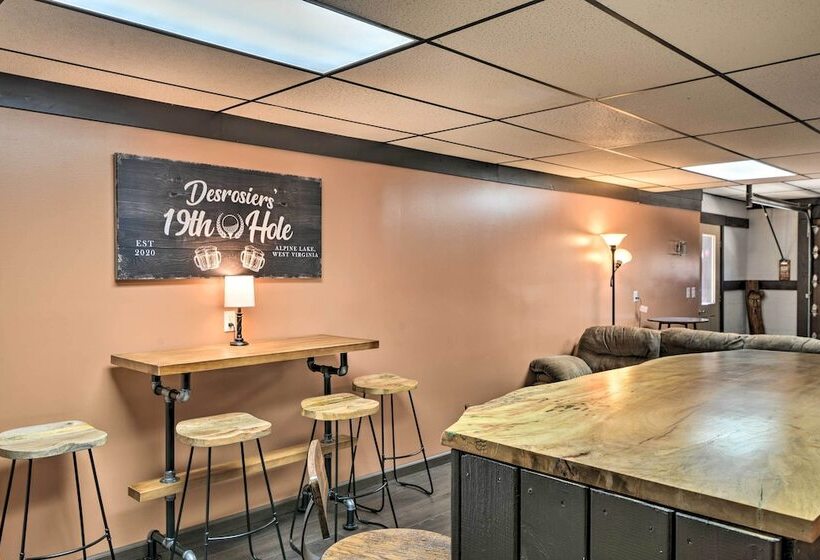 Lovely Terra Alta Cabin < 1 Mi To Alpine Lake