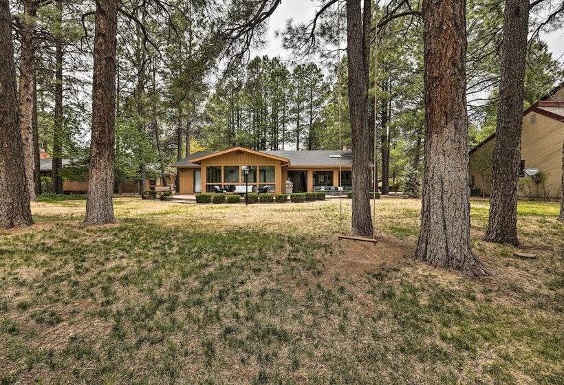 Luxe Flagstaff Retreat W/ Sunroom, Patio & Grill!