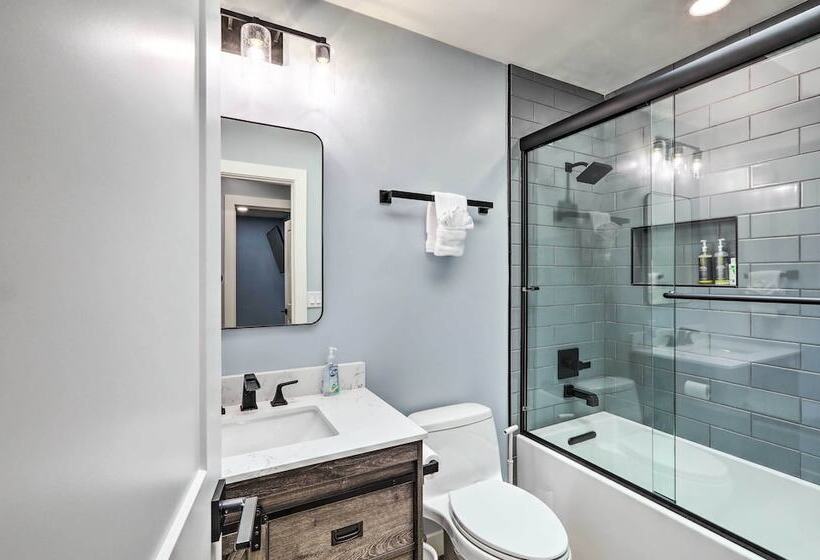 Luxe Flagstaff Retreat W/ Sunroom, Patio & Grill!