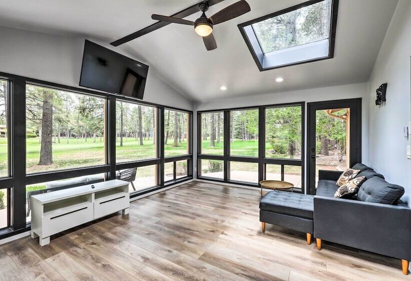 Luxe Flagstaff Retreat W/ Sunroom, Patio & Grill!