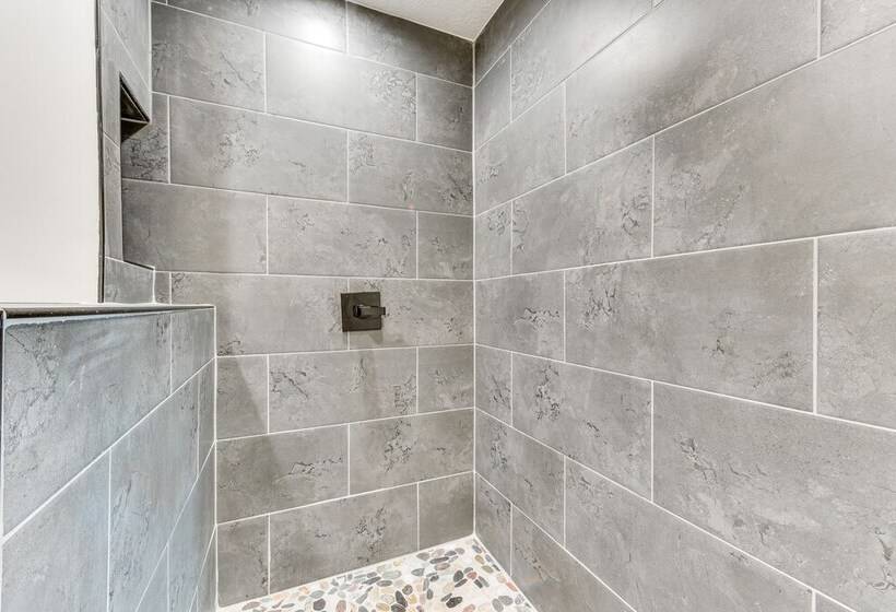 Luxe Lake Charles Escape W/ Home Theater!