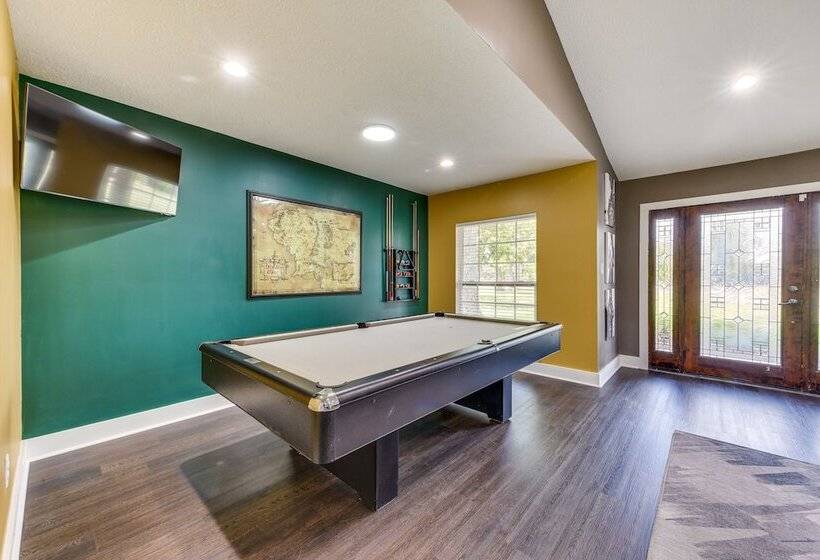 Luxe Lake Charles Escape W/ Home Theater!