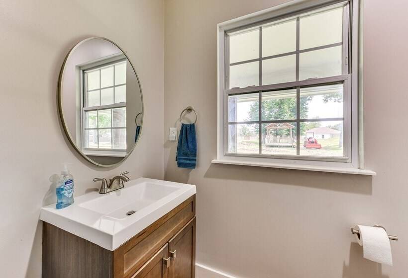 Luxe Lake Charles Escape W/ Home Theater!