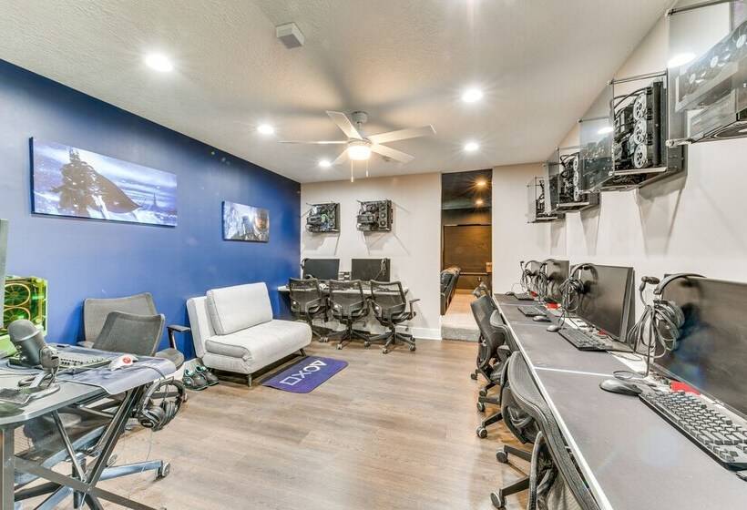 Luxe Lake Charles Escape W/ Home Theater!