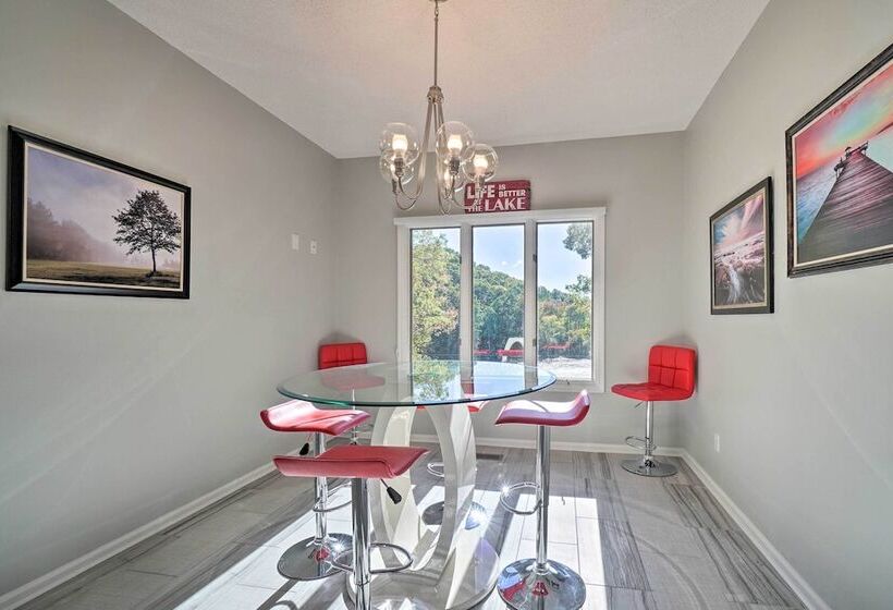 Luxe Lake Chickamauga Retreat W/ Boat Dock!