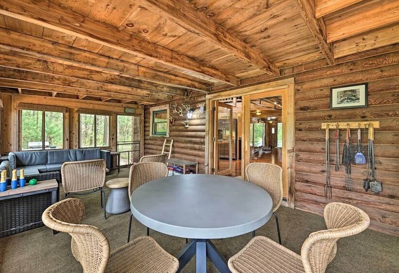 Luxe Riverfront Lodge: Group Wine And Ski Retreats