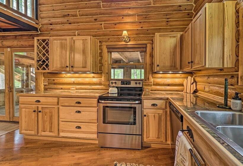 Luxe Riverfront Lodge: Group Wine And Ski Retreats