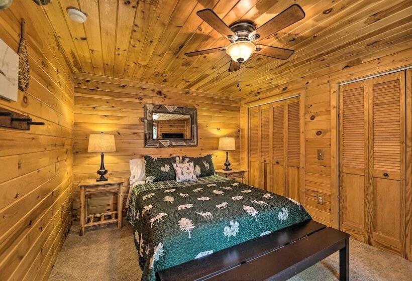 Luxe Riverfront Lodge: Group Wine And Ski Retreats