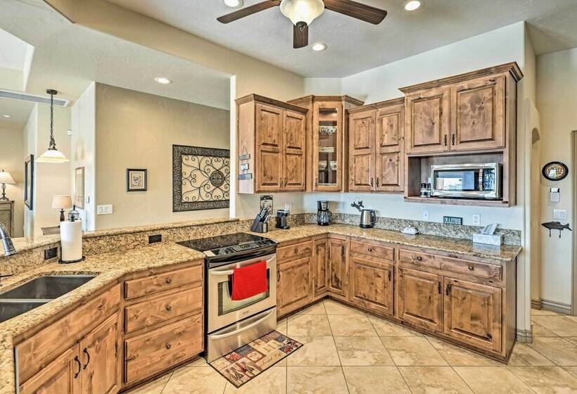 Luxury Az Retreat W/ Views Of Lake Havasu!