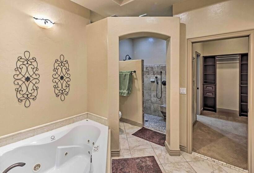 Luxury Az Retreat W/ Views Of Lake Havasu!