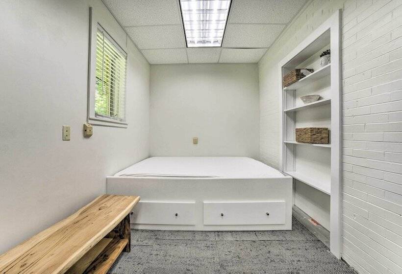 Luxury South Bend Home ~ 1 Mi To Notre Dame!