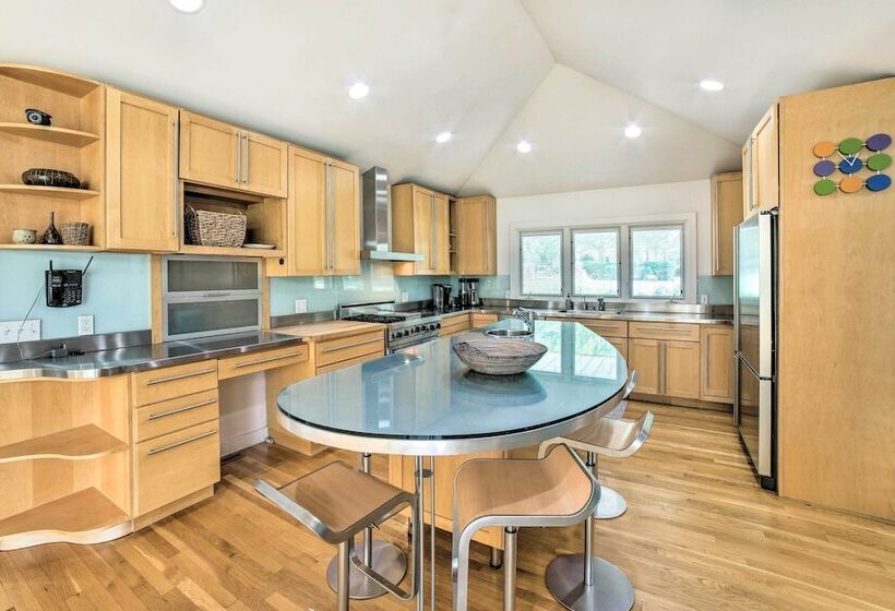 Luxury South Bend Home ~ 1 Mi To Notre Dame!