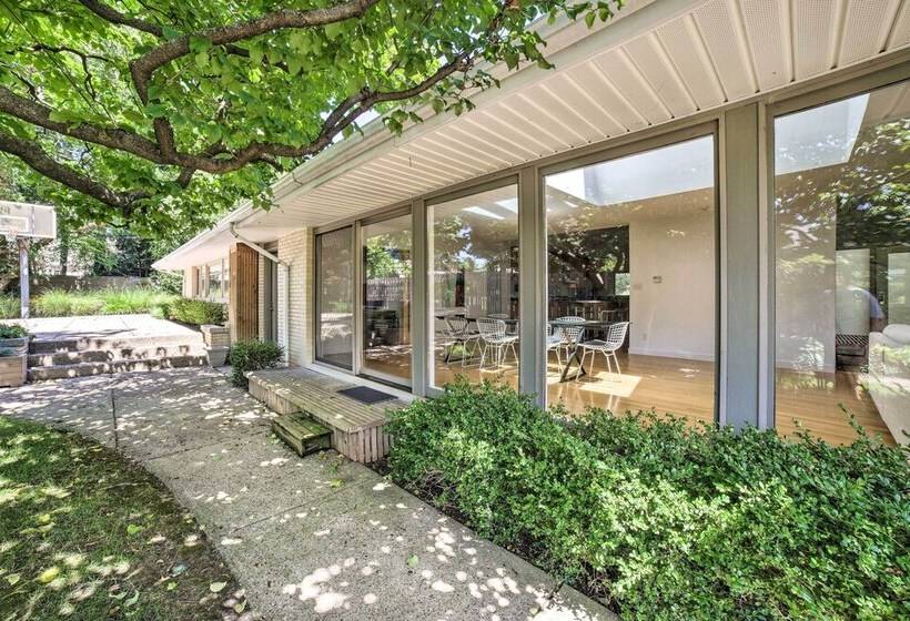 Luxury South Bend Home ~ 1 Mi To Notre Dame!