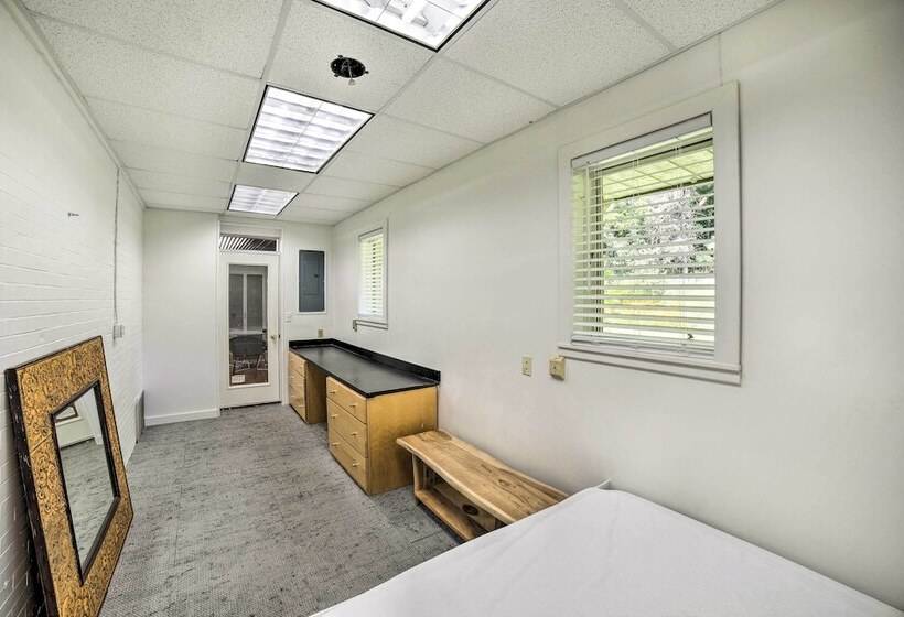 Luxury South Bend Home ~ 1 Mi To Notre Dame!