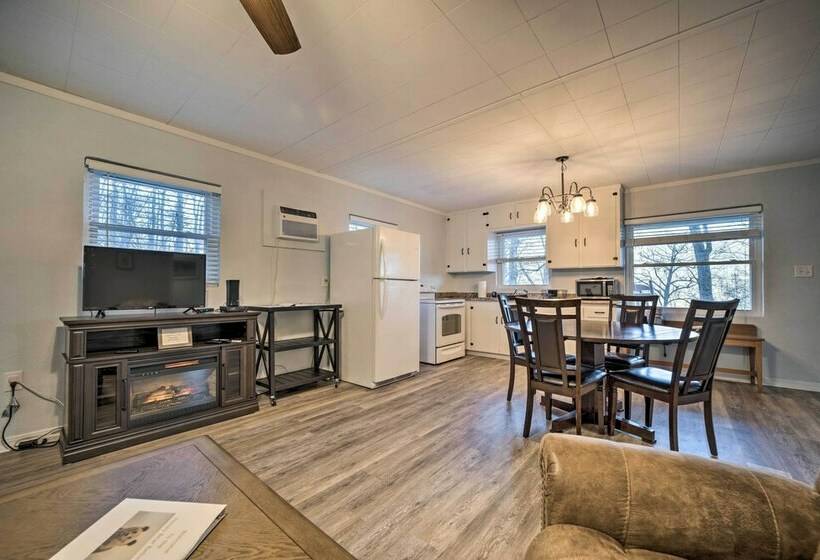 Maggie Valley Cottage Near Festival Grounds!