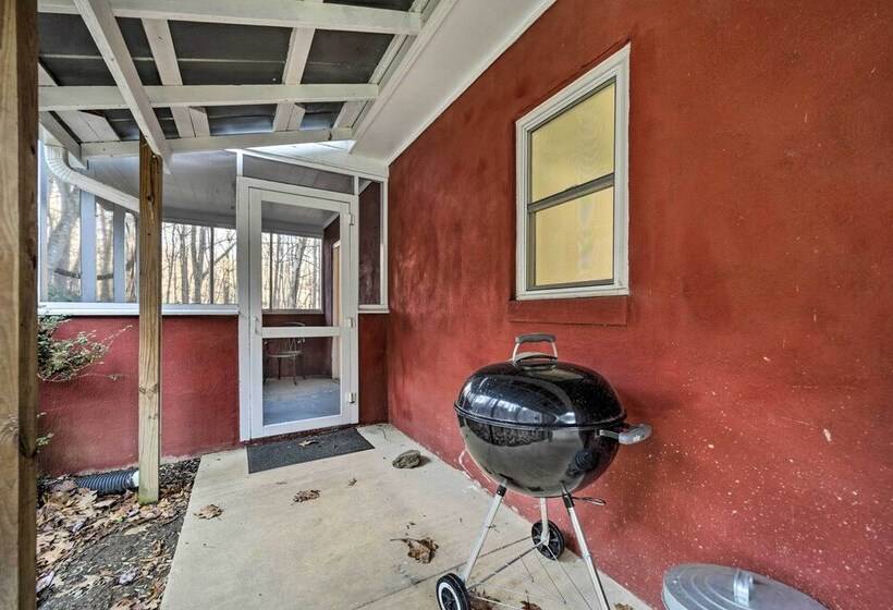 Maggie Valley Cottage Near Festival Grounds!