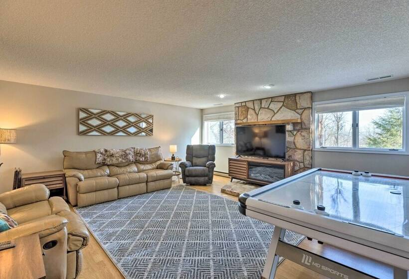 Massanutten Resort Home W/ Deck + Mountain Views!