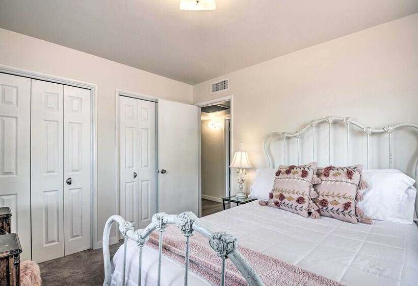 Mid Century Page Retreat W/ Lake Powell Views!