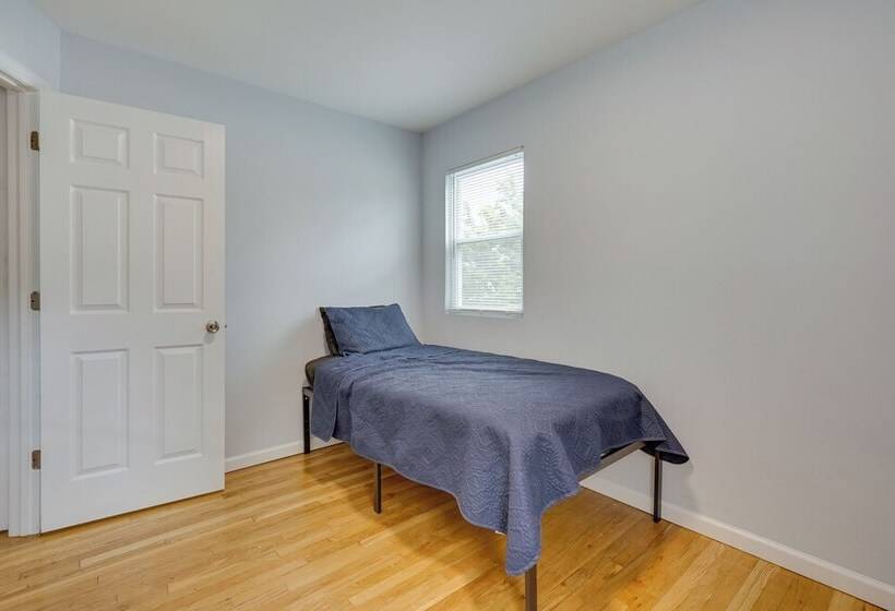 Middletown Township Home, Close To Beaches!