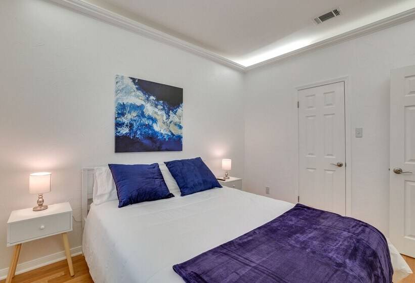 Modern Carrollton Home   Private Pool & Grill