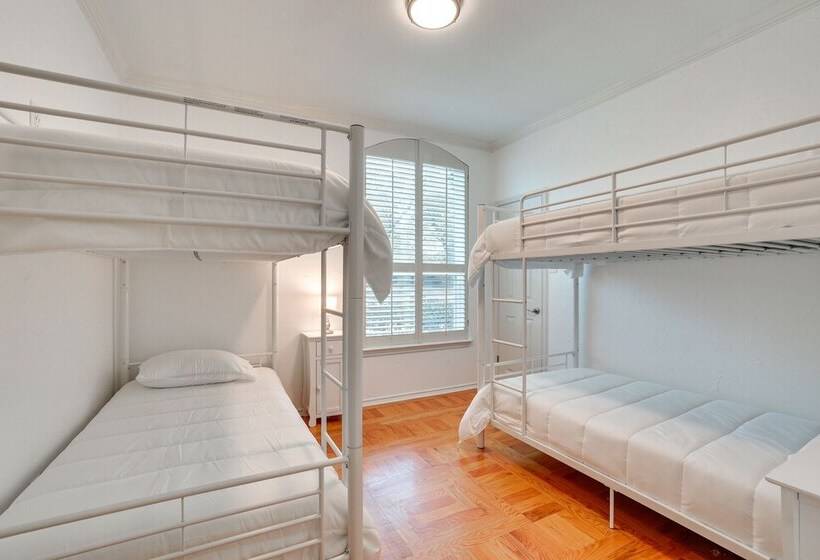 Modern Carrollton Home   Private Pool & Grill