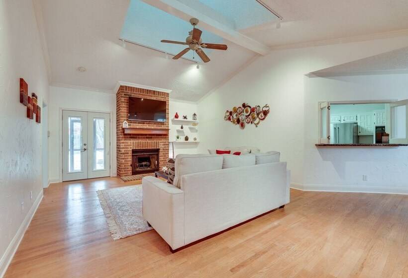 Modern Carrollton Home   Private Pool & Grill