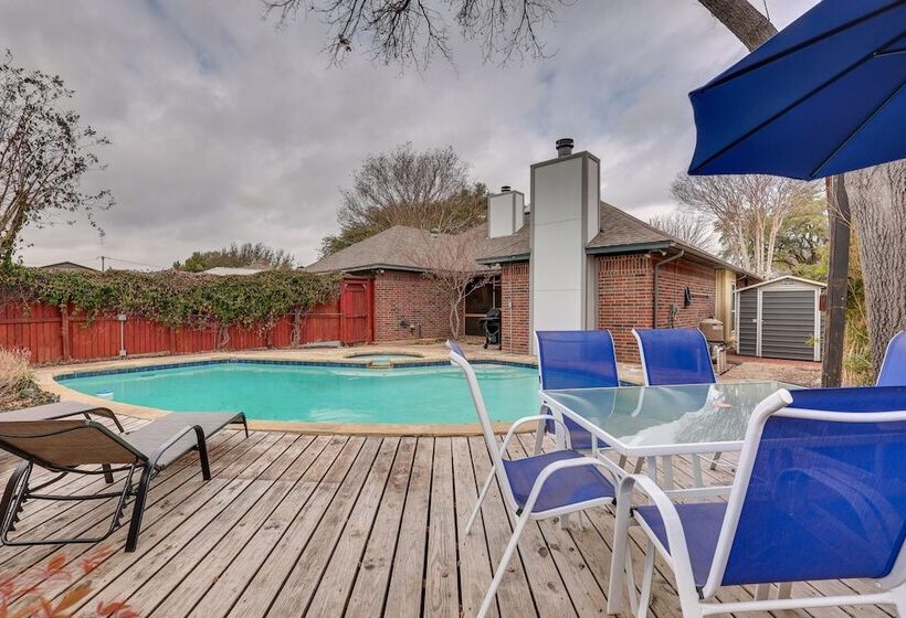 Modern Carrollton Home   Private Pool & Grill