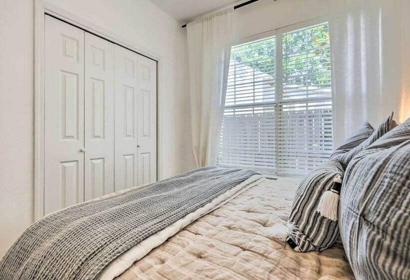 Modern & Chic Gulfport Escape: Walk To Beach!