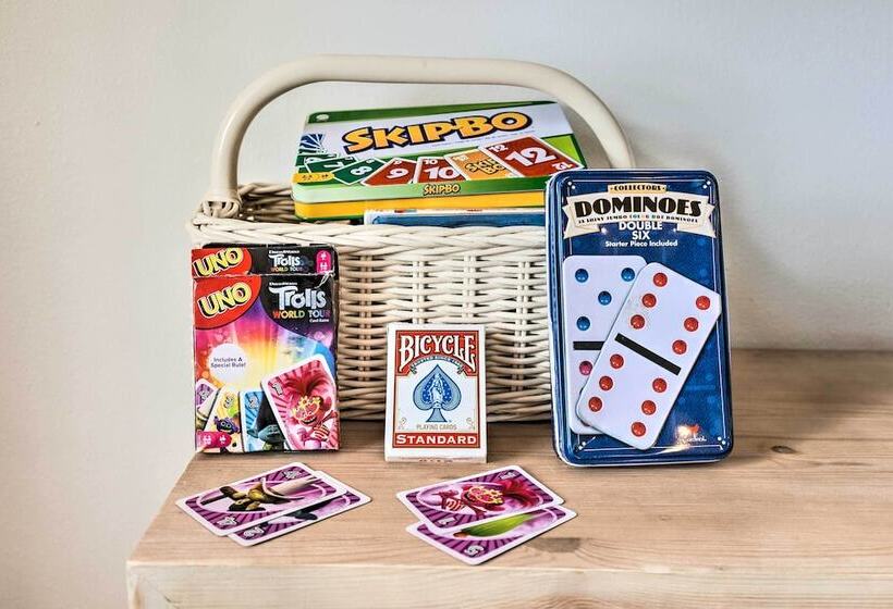 Modern & Chic Gulfport Escape: Walk To Beach!