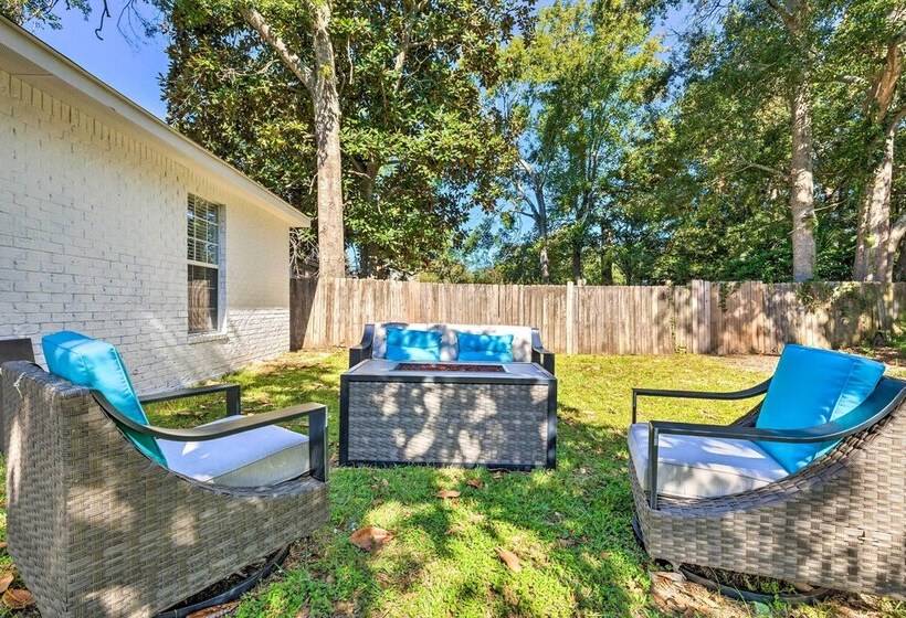 Modern & Chic Gulfport Escape: Walk To Beach!