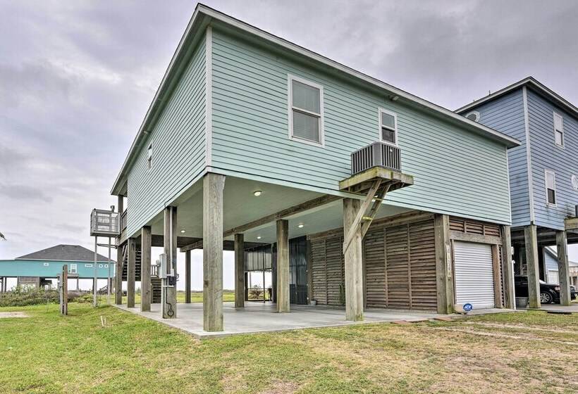 Modern Crystal Beach Escape   225 Feet To Shore!